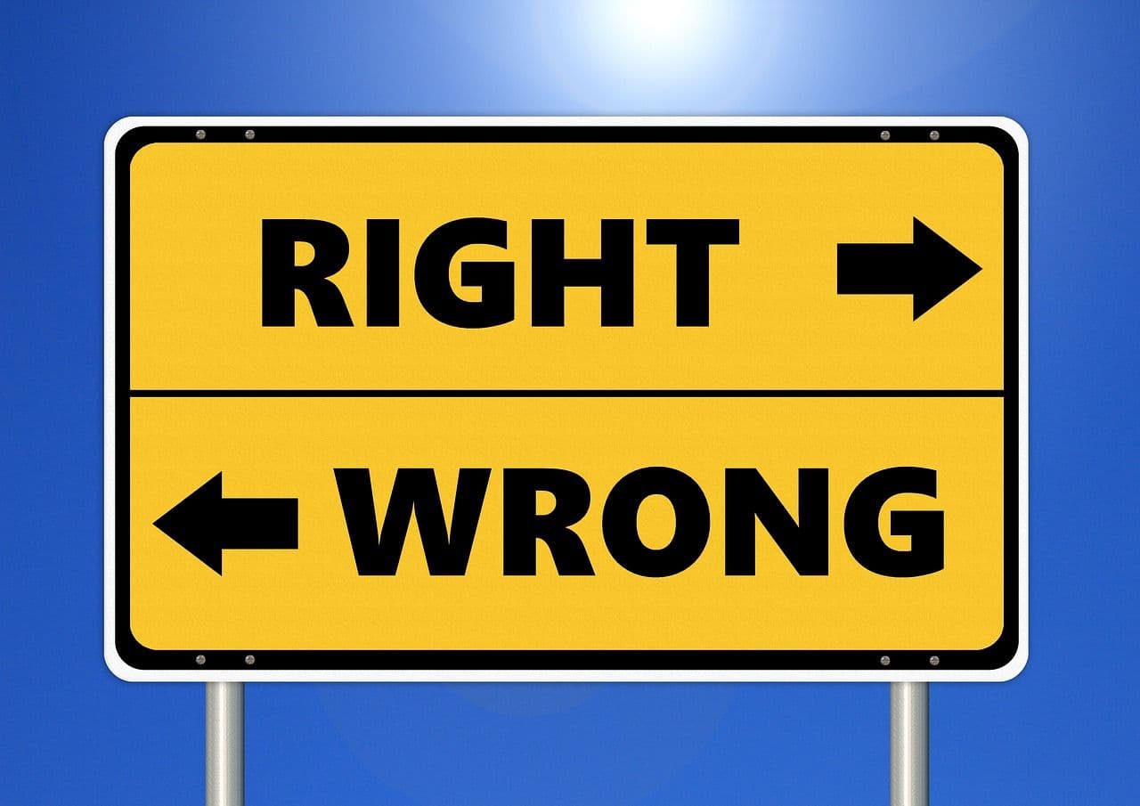 Sign with "Right" and "Wrong" and arrows in different directions