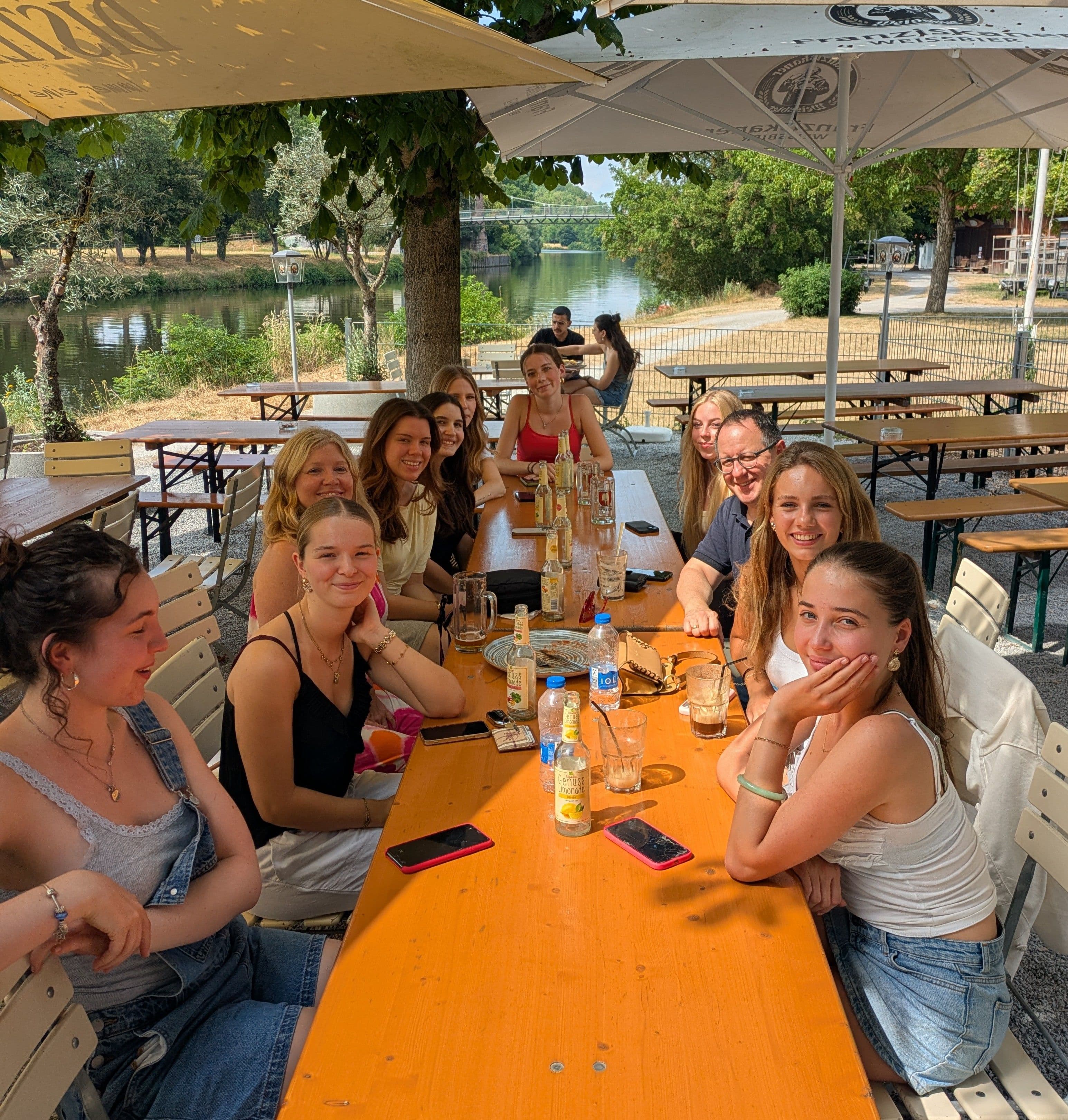 Der Seminarkurs Podcast 25/26 im Marbacher Bootshaus